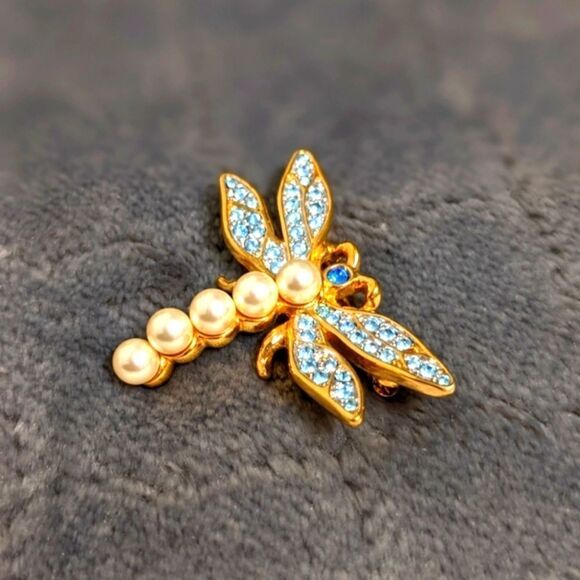 Vintage 80's Swarovski Blue Crystals and Faux Pearl Dragonfly Brooche - Picture 7 of 7
